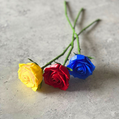 Langstilket rose